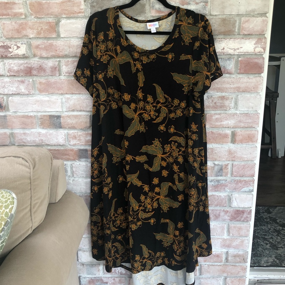 LuLaRoe L Carly-Black with green and yellow leaves